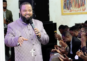 Dr Shawn Smith ministering Pentecost Sunday 2024